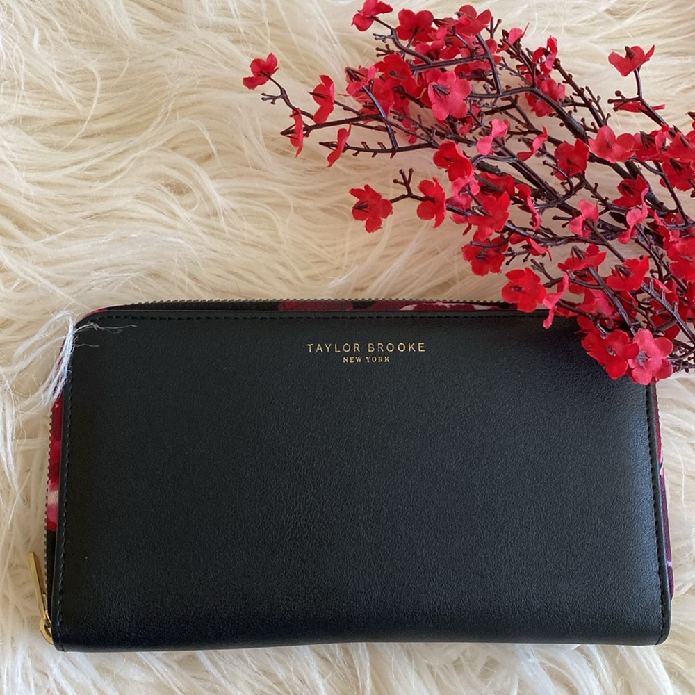 TAYLOR BROOKE ladies wallet